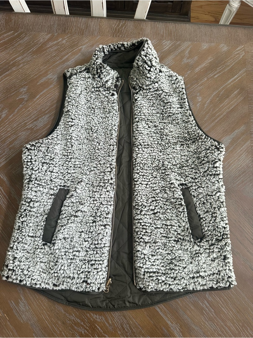 Women’s Reversible Sherpa Vest - Hunter Green